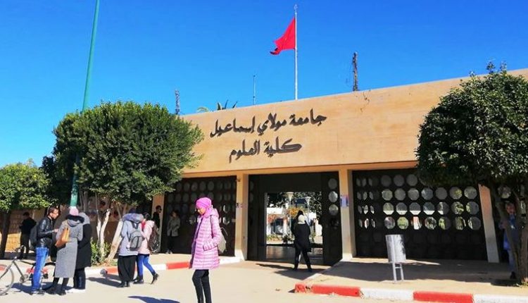 أستاذ جامعي يتوقع نهاية فيروس كورونا بالمغرب إعتمادا على وضعه لنموذج علمي.