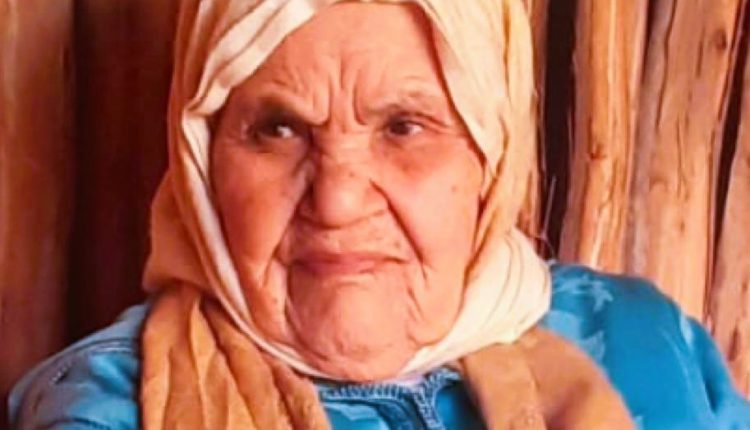 الحاجة عائشة احدير والدة الأخوين محمد و مصطفى ايت واكروش،في ذمة الله