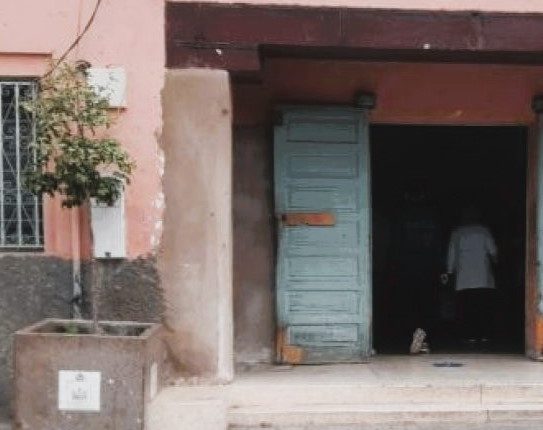موظفو ملحقة باب دكالة بمراكش يَـرُدُّون : لا لتصفيات الحسابات السياسوية وإنتهاكـ حُرمات الموتى