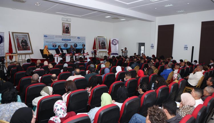 حزب الأصالة والمعاصرة يضع بمراكش يضع سياسية القرب تحت المجهر (22)