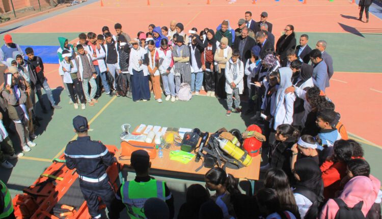 المديرية الإقليمية للتربية الوطنية بالحوز تنظم حفلاً رسمياً للتوعية بقواعد السير (12)