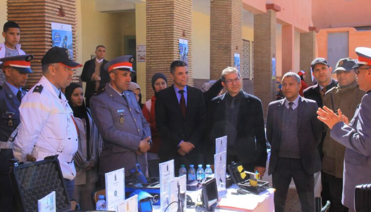 المديرية الإقليمية للتربية الوطنية بالحوز تنظم حفلاً رسمياً للتوعية بقواعد السير (4)