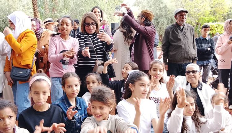 أطفال مراكش يَحُجُّون إلى زهرية المُنْيَة بعرصة مولاي عبد السلام (1)